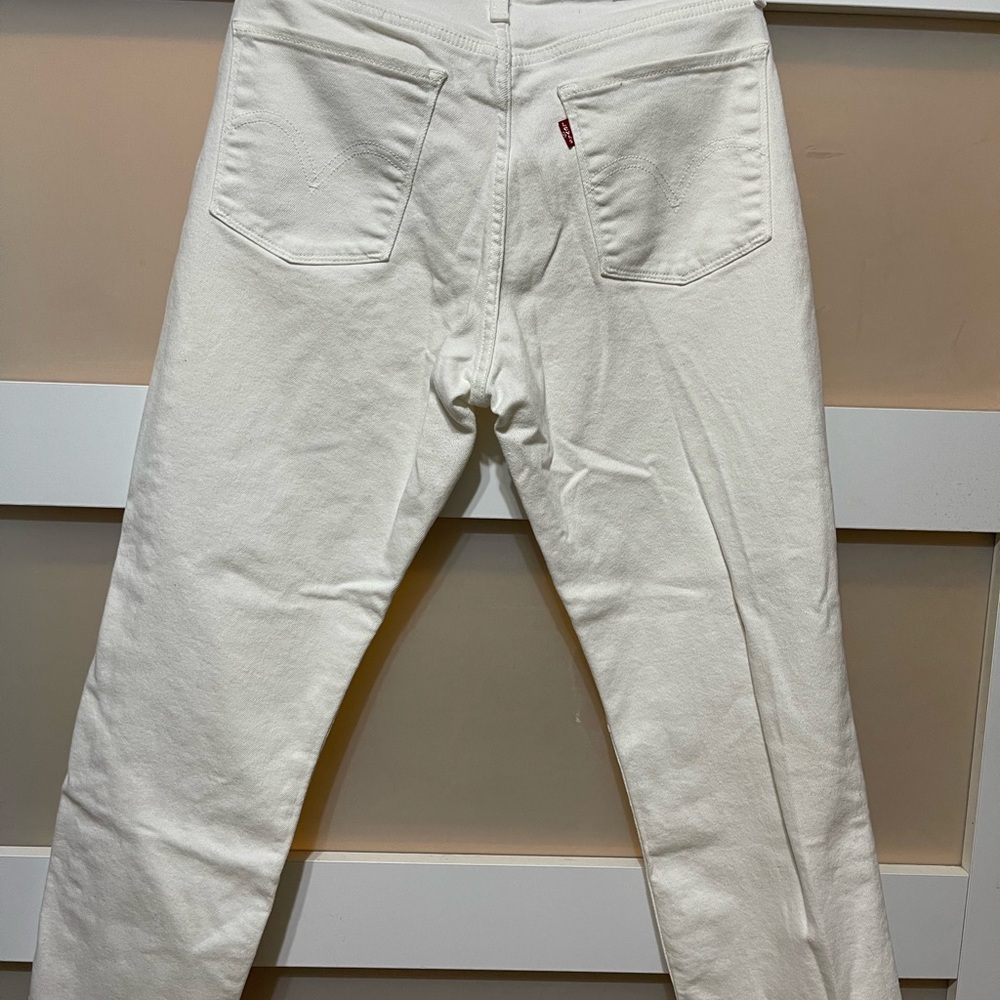 Levi's Women's Cream Ankle Jeans - Picture 5 of 6